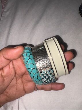 Set of 3 Stackable Nine West Bracelets - Turquoise, Silver & Ivory